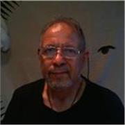 Actor, Director, Coach y Profesor de Teatro (mas de 35 años de experiencia), imparte clases de actuación, interpretación y Teatro.
