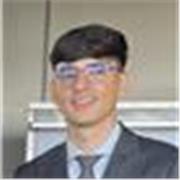 Profesor de matemáticas y física apto para todos los cursos.