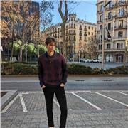 Me apasiona el poder conectar con el alumno y apoyarle personal e intelectualmente. Tengo experiencia liderando talleres en entornos inclusivos.