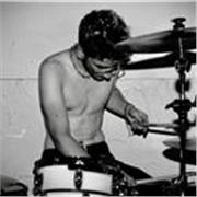 Oliver Bates BA(hons) Music. Drums, percussion, music theory, music production tutor. Available for in person and online lessons