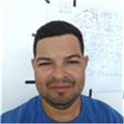 Professor de matemática com experiência em aula presencial e online