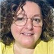 Profesora de dibujo apta para todas las edades y niveles