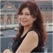 Profesora universitaria y consultora. Te ayudaré a utilizar herramientas de IA de forma práctica, creativa y útil para tu trabajo, estudios, negocio o proyectos personales. Aprende haciendo desde el primer día