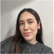 Freundliche Spanischtutorin für Kinder und Anfänger bietet Unterricht an