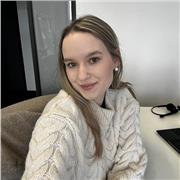 Erfahrene Nachhilfelehrerin für Matheunterricht