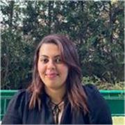 Profesora de inglés con 7 años de experiencia, especializada en clases personalizadas y adaptadas a diferentes niveles y edades.