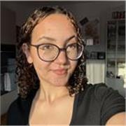 Soy profesora de inglés con experiencia y ofrezco clases para todas las edades.