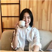 Insegnante di pianoforte/cinese/italiano