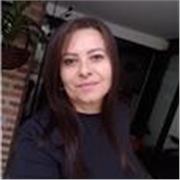 Profesor de apoyo escolar para niños y niñas