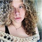 Studentessa universitaria per ripetizioni di matematica