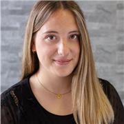 Maestra como profesora de apoyo escolar
