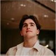 Offro lezioni di matematica per scuole medie, superiori e primo anno università.