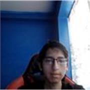 Egresado de la Universidad de Lima ayudando a reforzar y enseñarte matemática