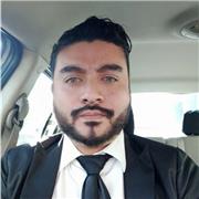 Profesor de Derecho, con experiencia de cuatro años y medio en docencia para nivel universitario