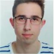 Profesor de Fisica y Quimica imparte clases a estudiantes de E.S.O y bachiller