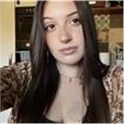 Laureata in Traduzione e interpretariato presso l’Università degli studi di Trieste