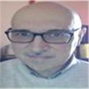 Cerchi un insegnante di diritto competente che ti aiuti e ti renda più semplice apprendere la materia?