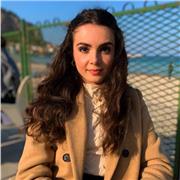 Laureata in Scienze politiche e delle relazioni internazionali