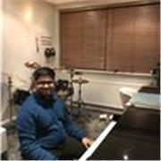 A Maths and Music BA graduate with grade 8 in piano, flute, and drums, who aims to tutor pupils up to KS4 (GCSE) 