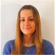Sóc una alumna de segon de batxillerat amb mitjana de 9.6 que tinc facilitat pels estudis i ajudar als altres a entendre les matèries