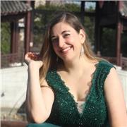 Vous cherchez une prof de Chant Italienne en ligne? Voilà, vous l'avez trouvée!