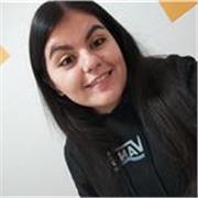 Profesora de lenguas da clases comunicativas de francés para adolescentes y adultos