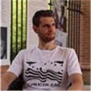 Digital Content Creator insegna Photoshop per studenti e appassionati