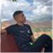 Professor de português. Tenho experiência em dar aula online