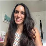 Professora imparte clases de inglés, alemán, español y matemáticas a niños desde Kinergarten hasta 3 grado de primaria