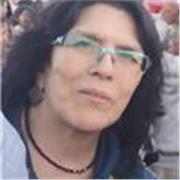 Profesora de lengua: clases a alumnos de distintas edades