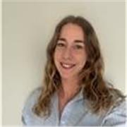 Profesora nativa (Reino Unido) con más de 10 años de experiencia como profesora y directora de estudios