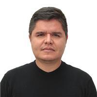 Profesor de derecho constitucional y ambiental y métodos de interpretación constitucional (precedente y proporcionalidad).)