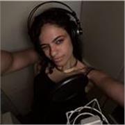 Offro lezioni di canto, pianoforte e teoria musicale per principianti e bambini