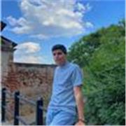 ¡Hola! Mi chiamo Pietro e sono disponibile per lezioni in lingua spagnola, ho 20 anni e sono madrelingua diplomato al liceo delle Scienze Umane. Posso essere d'aiuto sia per quanto riguarda la parte grammaticale che per la letteratura. Le lezioni si potra