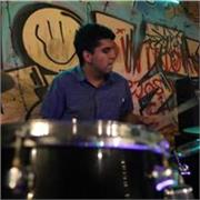 Profesor de música en formación, con deseo de enseñar a todo público