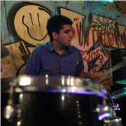 Profesor de música en formación, con deseo de enseñar a todo público