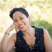 English native speaker with years of experience tutoring/teaching adults and children.