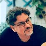 Offro lezioni e assistenza allo studio ad alunni di scuole medie e superiori