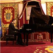 Pianista y profesor de piano que imparte clases a domicilio de todos los niveles