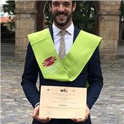 Soy una persona responsable, profesional y adaptable. Puedo trabajar para cualquier tipo de perfil y cualquier tipo de material.