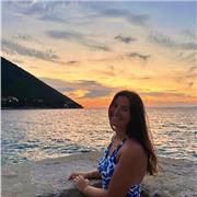 étudiante en sciences infirmières, j'ai effectuer un bac spé maths informatique et un début de licence en mathématiques appliquées