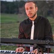 Offro lezioni di pianoforte, synth e tastiere