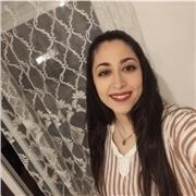 Je suis une étudiante en langue française plus précisément en FLE.
J'ai de l'expérience dans l'enseignement. Avec des apprenants entre 5et 17 ans