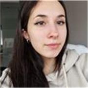 Soy Ana, estudiante de 20 años muy paciente, empática y con ganas de ayudar a aquellas personas que lo necesiten en primaria/ESO.