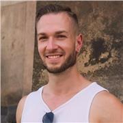 Erfahrener Personal Trainer im Bereich Fitness und Sport