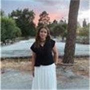 Soy una persona responsable, paciente y cercana, con facilidad para explicar de forma sencilla.