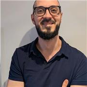 Doctor y Profesor en Comunicación con 10 años de experiencia en docencia en asignaturas vinculadas al Márketing y Planificación.