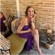 Actualmente,doy clases de baile a niñ@s hasta 12 años,soy Técnico en Cuidados Auxiliares de Enfermería,muy paciente y con ganas de