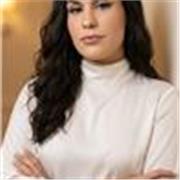 Formada em Farmácia e Enfermagem, posso ministrar aulas de português ou mesmo integrar os conhecimentos das áreas para o português