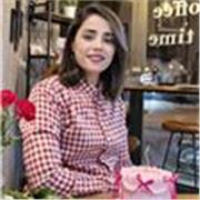 I am a patient and dedicated tutor with experience in mathematics, offering clear lessons for students of different levels.
